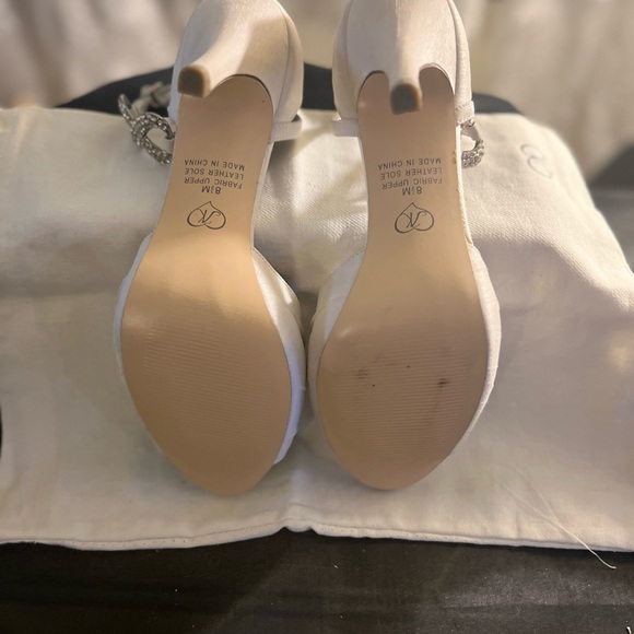 White silk closed back platform sandal - Picture 4 of 8